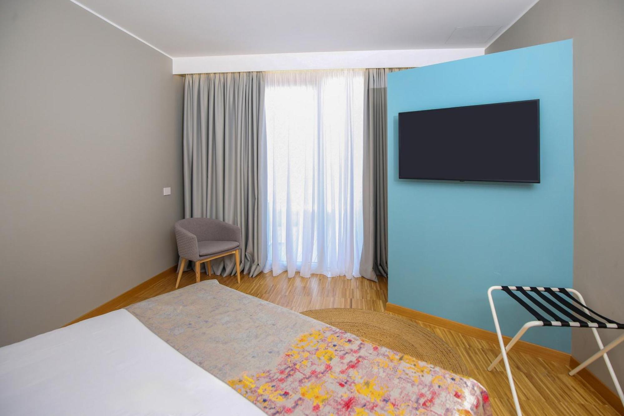Hotel Vlora Priam, Affiliated By Melia Exterior photo