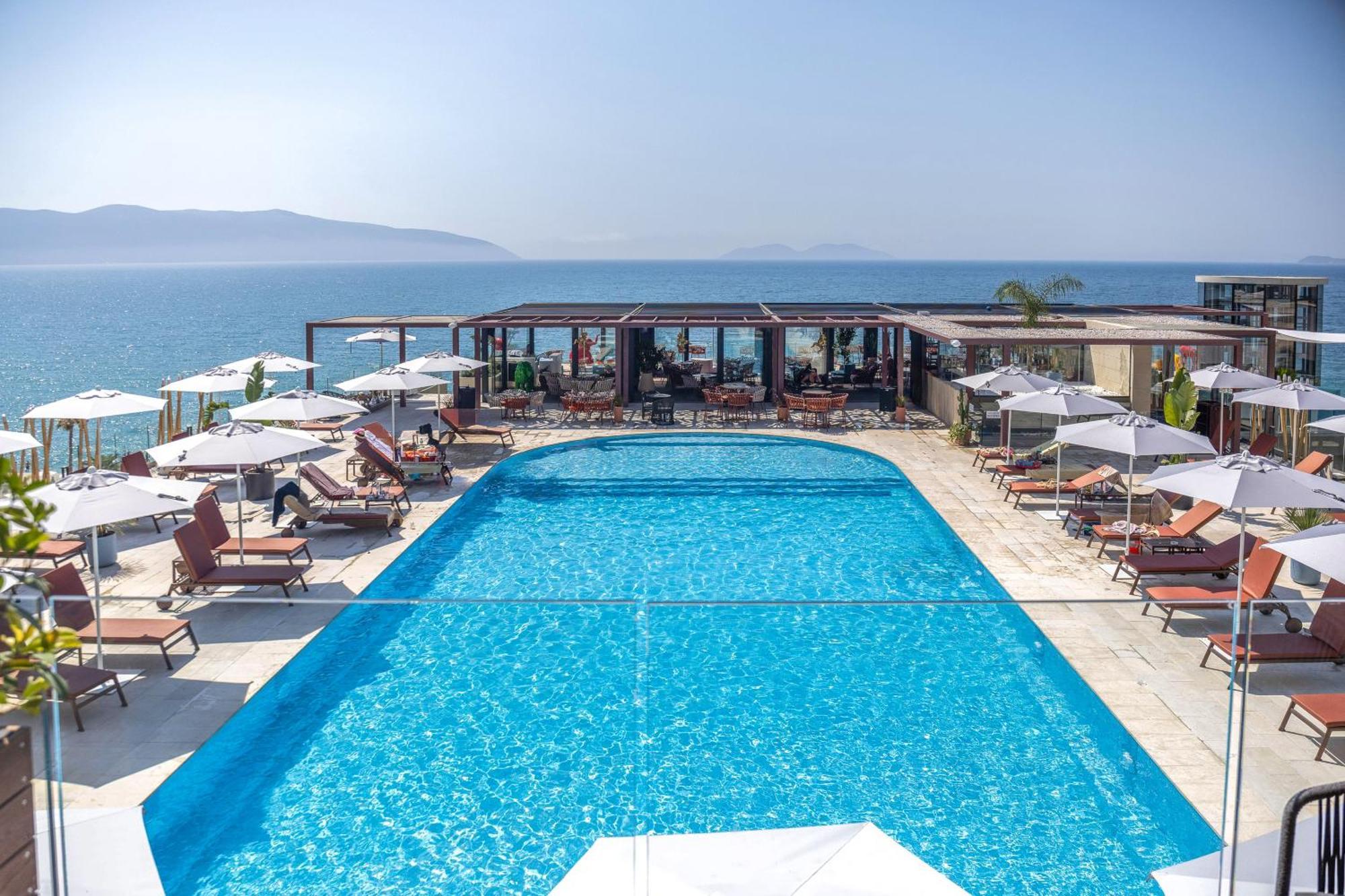 Hotel Vlora Priam, Affiliated By Melia Exterior photo
