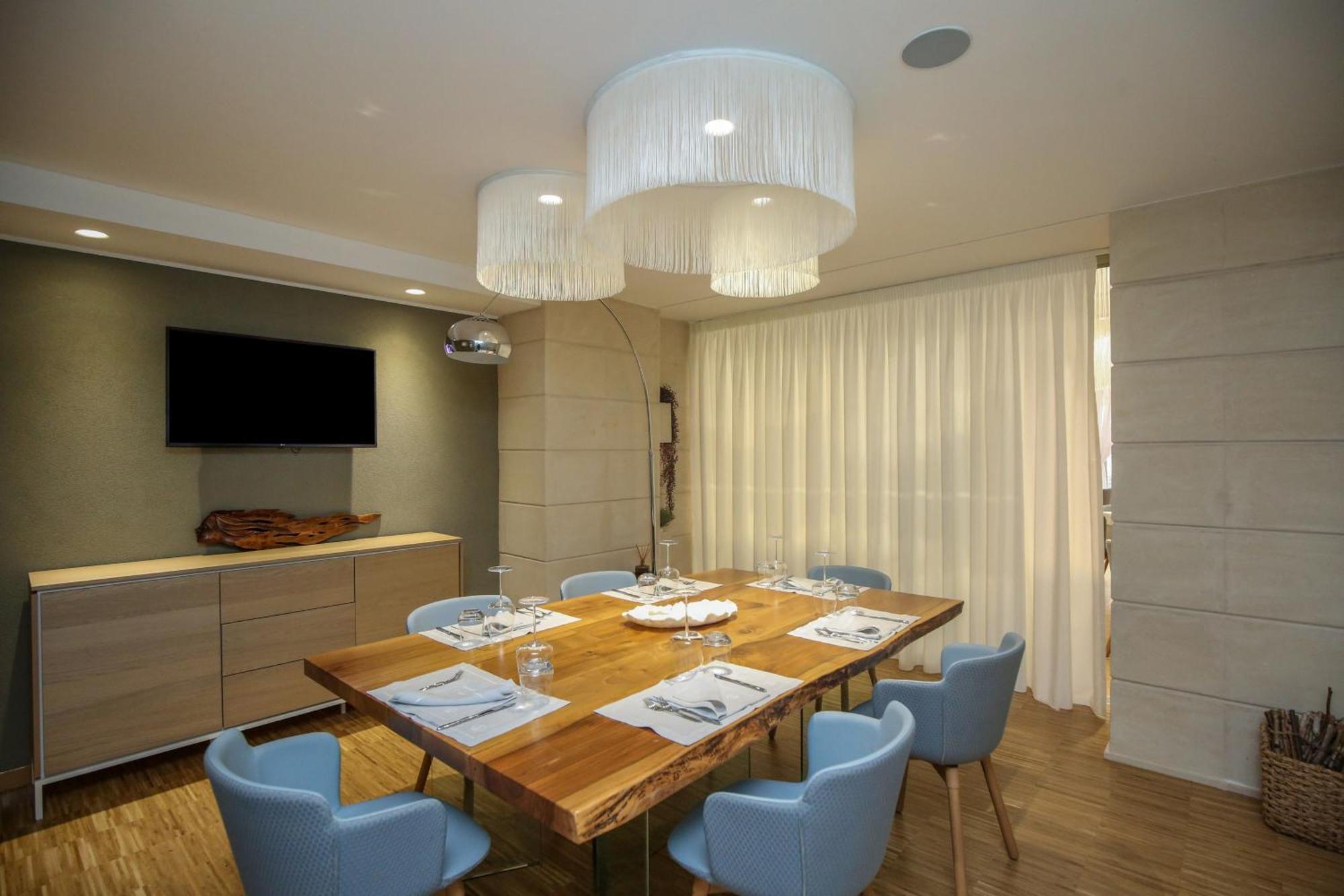 Hotel Vlora Priam, Affiliated By Melia Exterior photo