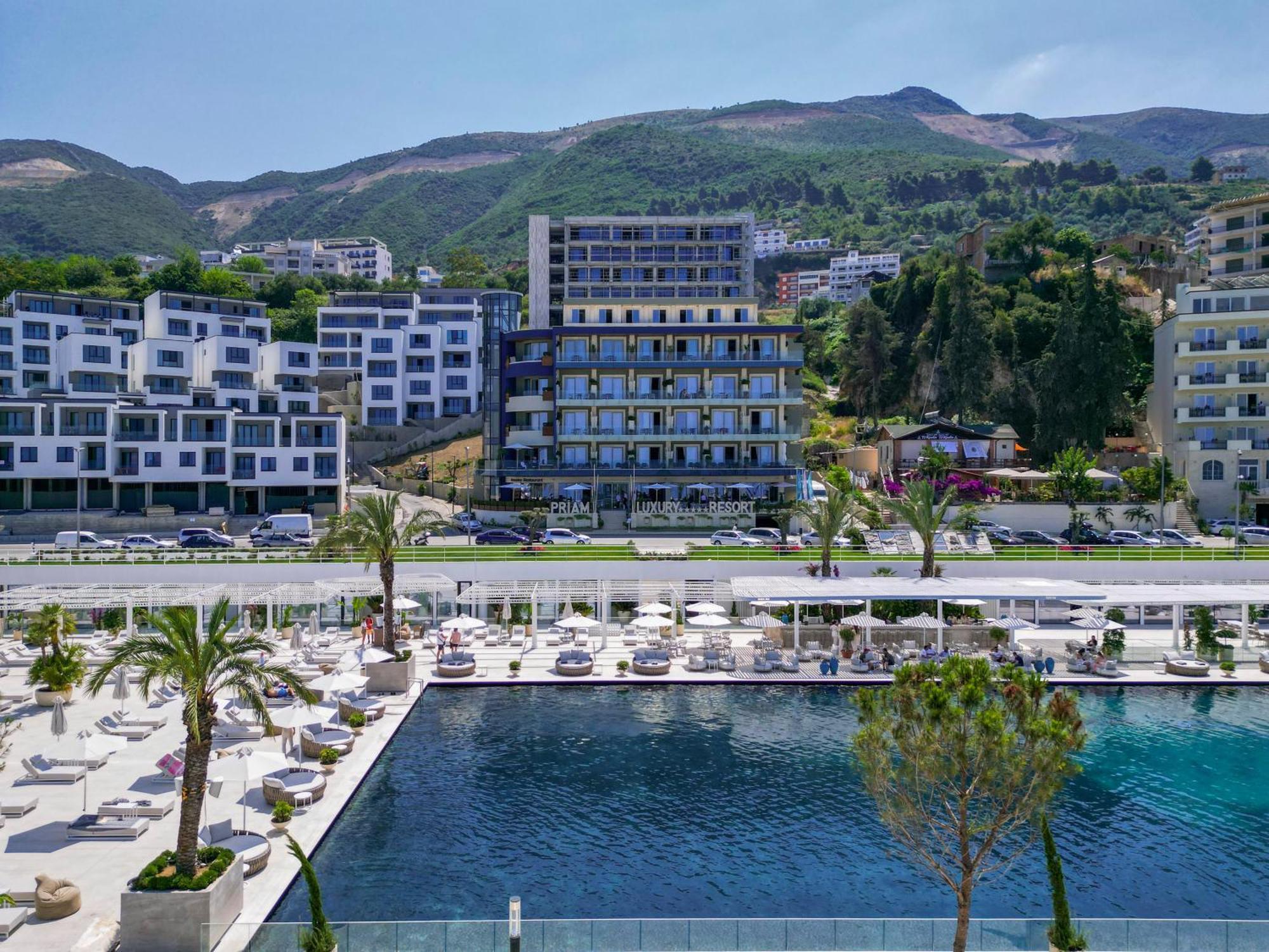 Hotel Vlora Priam, Affiliated By Melia Exterior photo